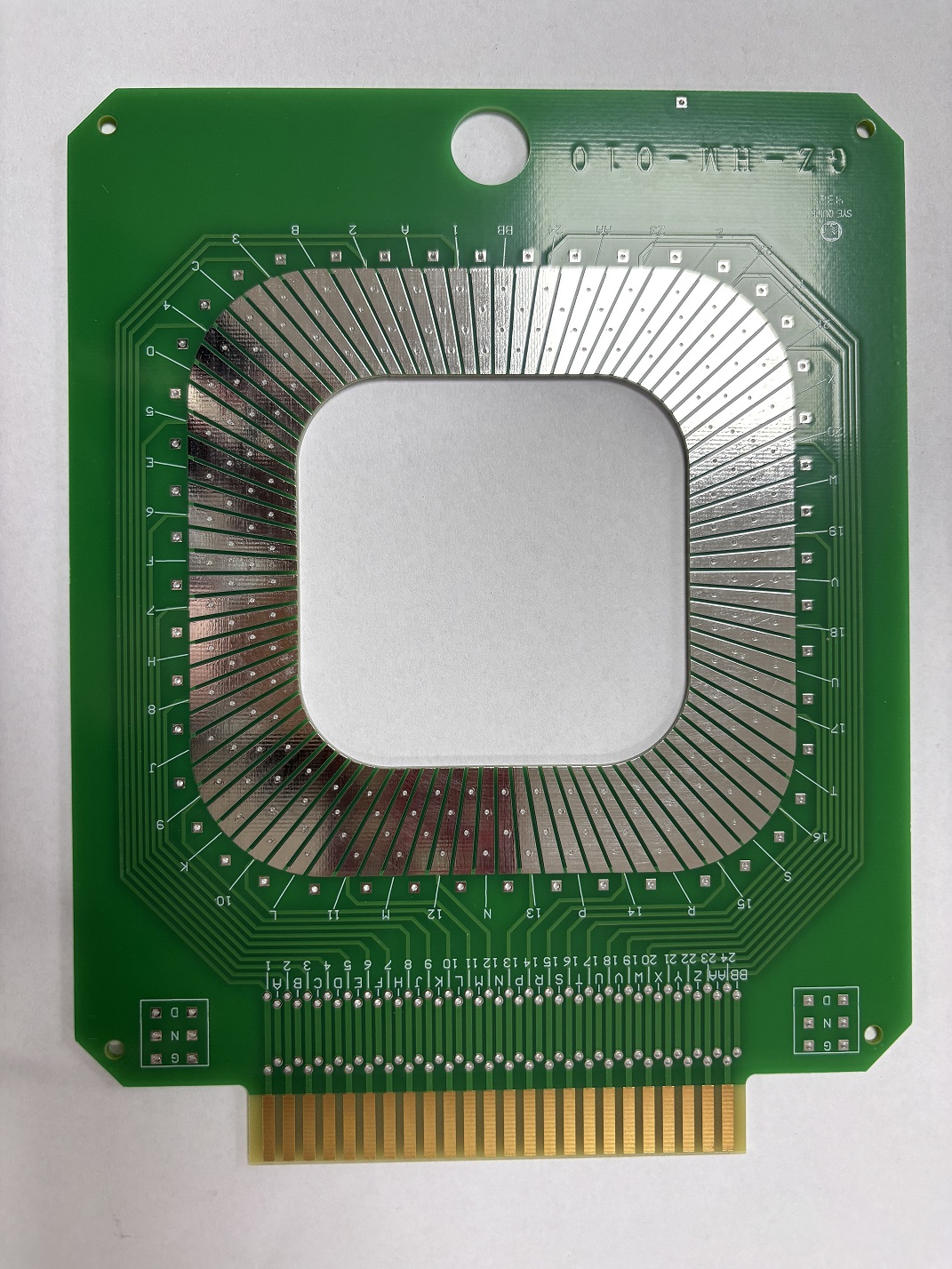 High-Performance PCB with Gold Finger Connectors for Enhanced Durability and Signal Integrity